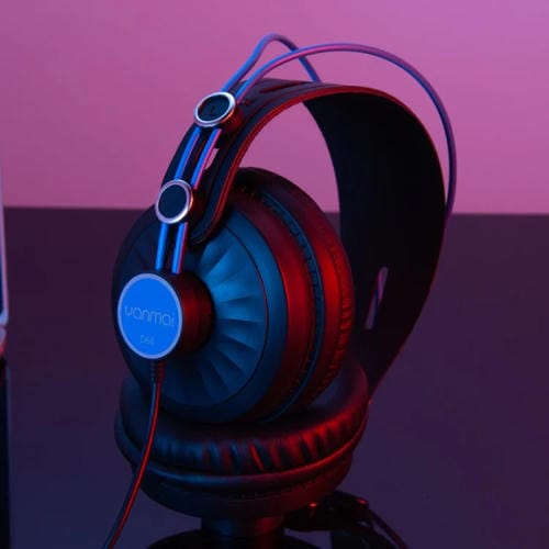 Auriculares Yanmai D68-A con Monitor de Grabación Livianos y Plegables (Dorado)