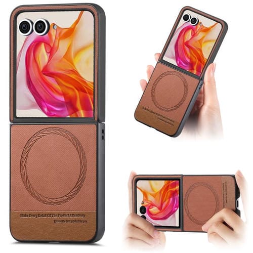 Funda Magnética de Piel de Sarga para Motorola Razr 50 Ultra (Marrón)