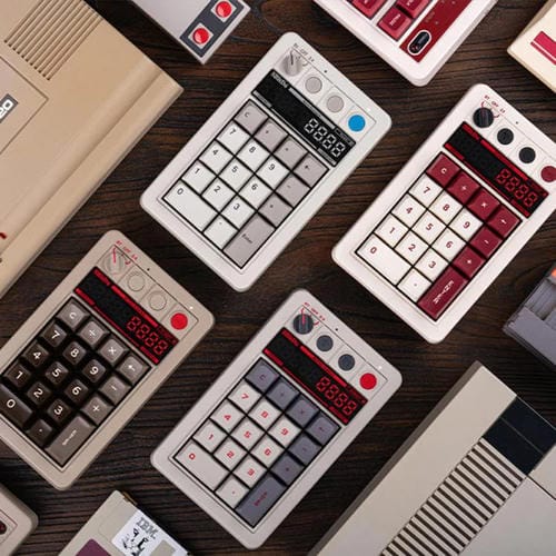 Teclado Numérico Mecánico 8Bitdo Retro18 para Ordenador con Conexión Trimodo 2 En 1 (Gris Claro)