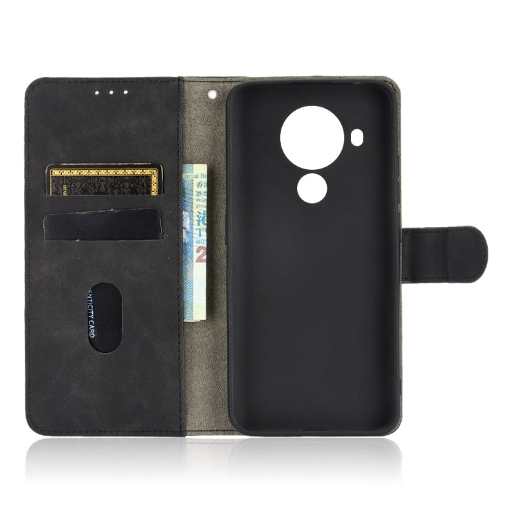 Para Nokia 5.4 Estuche de cuero PU con textura de piel de becerro abatible horizontal con hebilla magnética de color sólido con ranura para tarjetas y billetera