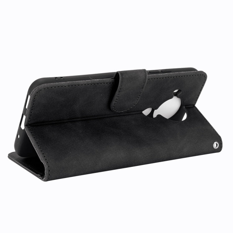 Para Nokia 5.4 Estuche de cuero PU con textura de piel de becerro abatible horizontal con hebilla magnética de color sólido con ranura para tarjetas y billetera