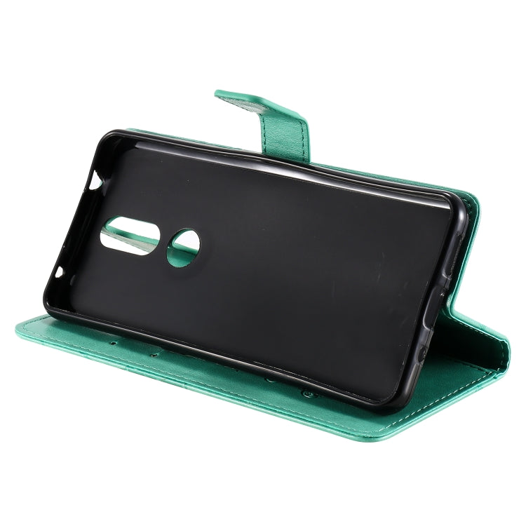 Para Nokia 2.4 3D Mariposas Patrón de relieve Funda de cuero con tapa horizontal con soporte, ranura para tarjeta y billetera (verde)