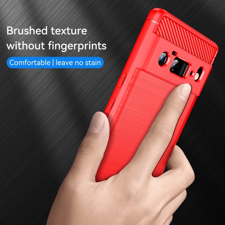 Para Google Pixel 6 Pro Cepillado Fibra de carbono TPU Funda (roja)
