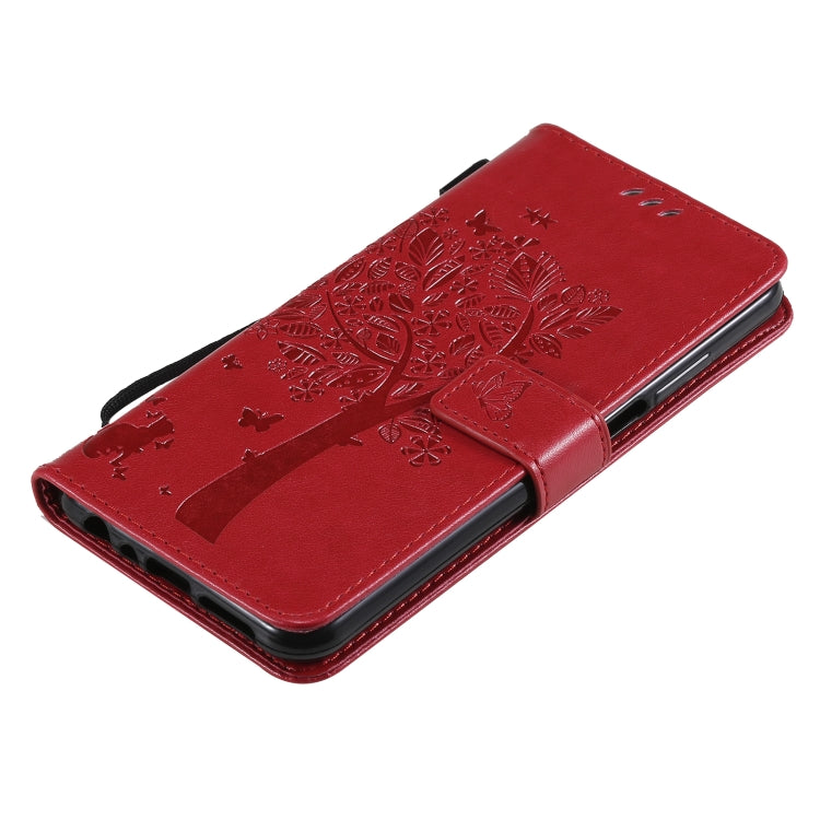 Para NOKIA X10 Árbol y gato Patrón de impresión prensada Funda de cuero PU de la PU con soporte y ranuras para tarjetas y cordón (rojo)