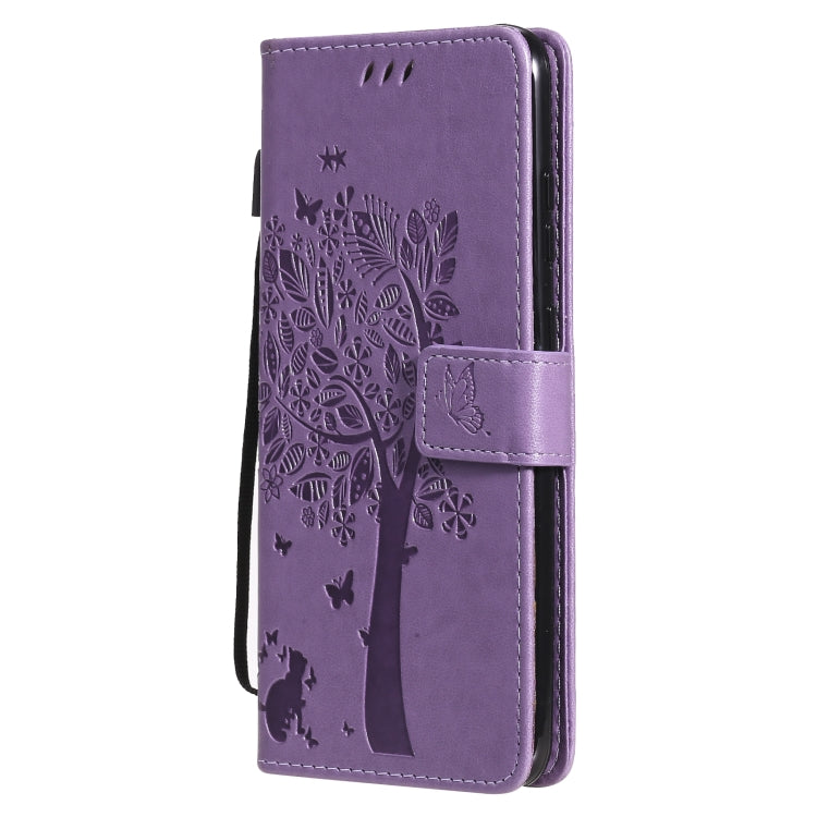 Para Nokia 5.3 Patrón de árbol y gato Impresión prensada Funda de cuero Horizontal Flip PU con soporte y ranuras para tarjetas y billetera y cordón (lavanda)