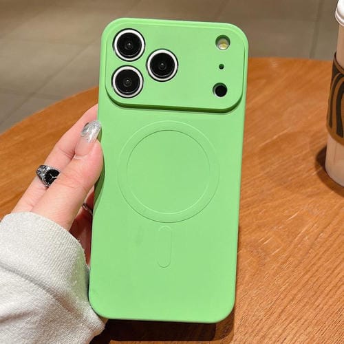 For iPhone 17 Pro Solid Color Liquid Silicone MagSafe Magnetic Phone Case(Matcha Green)