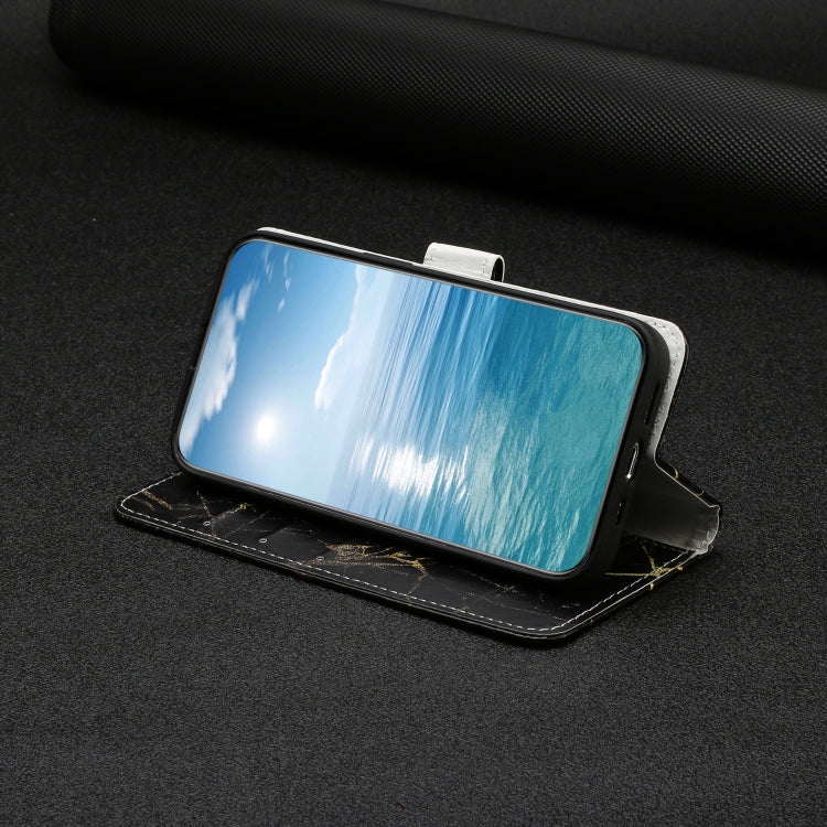 Funda de Cuero para OnePlus 13 con Patrón Mármol y Dibujo de Colores (Mármol Negro y Dorado)