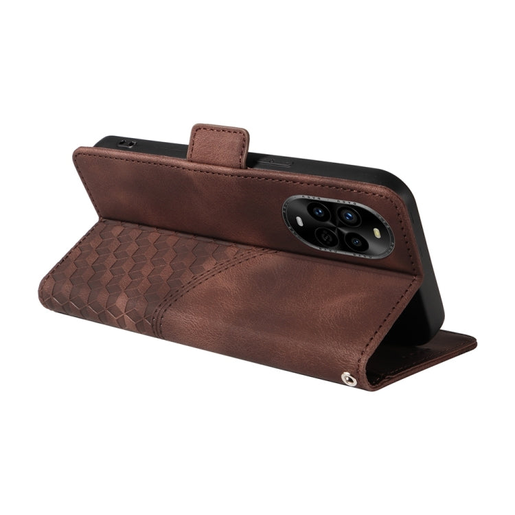 Funda de Cuero con Rombos en Relieve y Estrellas para Huawei Nova 13 Pro (Marrón)