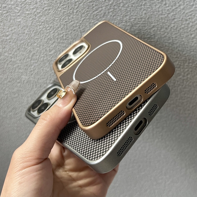 Funda para iPhone 13 Pro Pita Series Textura TPU + PC Magsafe (Dorada)