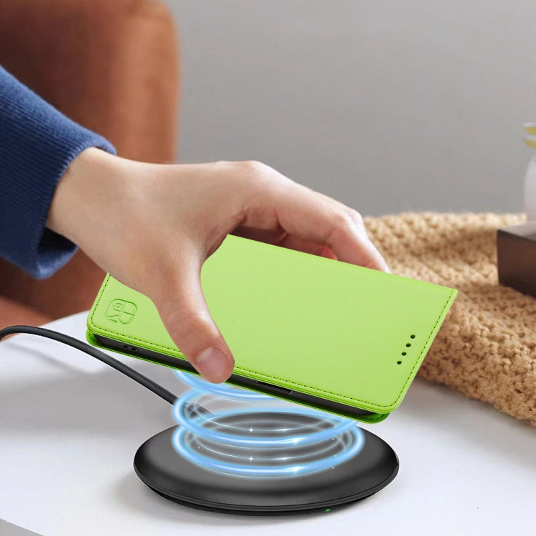 Funda Cuero Rfid Doble Pliegue Succión Magnética para Tecno Camon 30 4G/5G Rc01 (Verde Hierba)