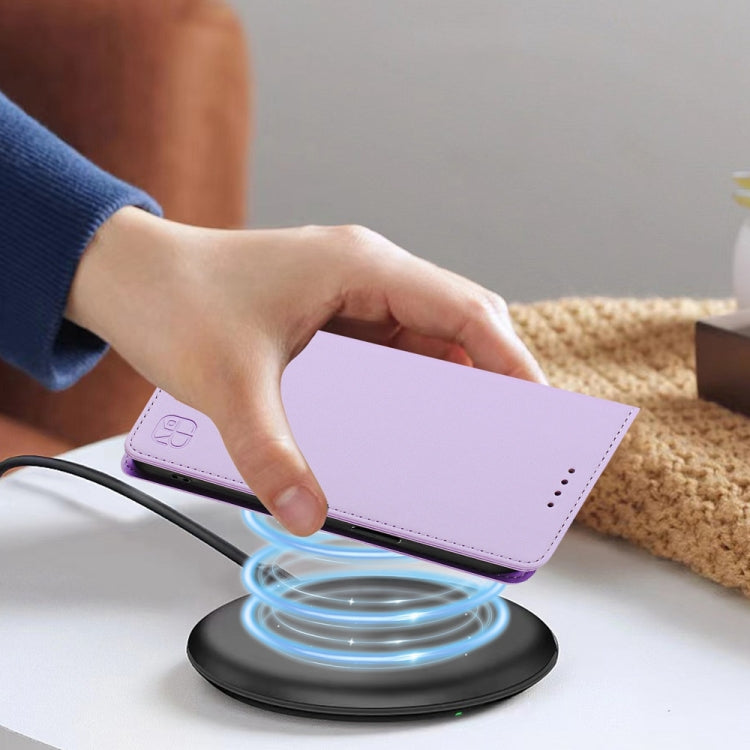 Funda de Cuero con Doble Pliegue y Succión Magnética RFID para OnePlus Nord CE3 RC01 (Morado Claro)