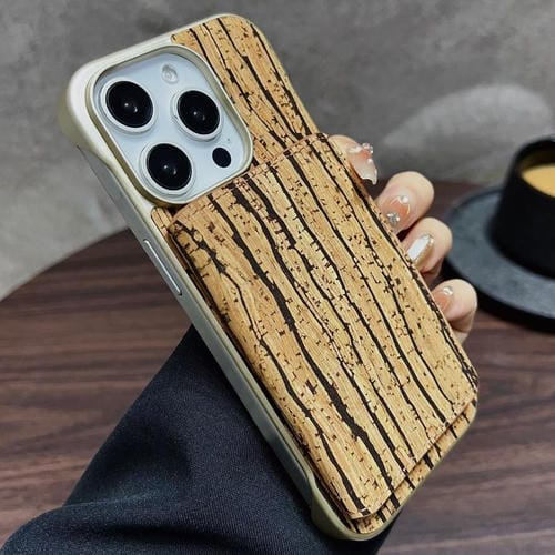 Estuche para Teléfono Denior D24 Paint con Ranura para Tarjeta Magsafe para iPhone 14 Pro Max (Veta de Madera Amarilla)
