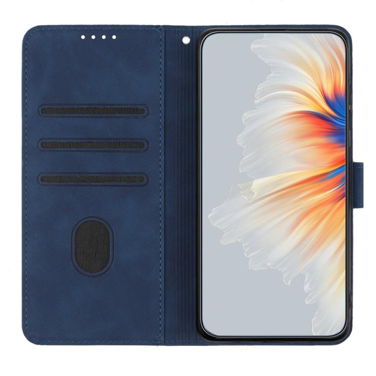 Funda de Piel para Teléfono Itel A48 con Diseño de Corazón (Azul Real)