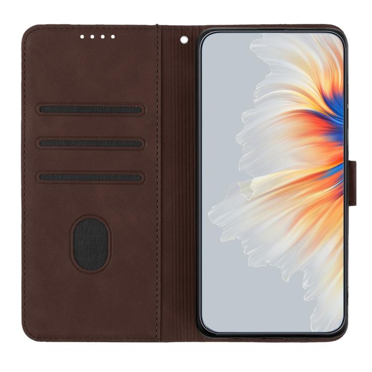 Funda de Piel para Teléfono Itel A80 con Diseño de Corazón (Marrón)