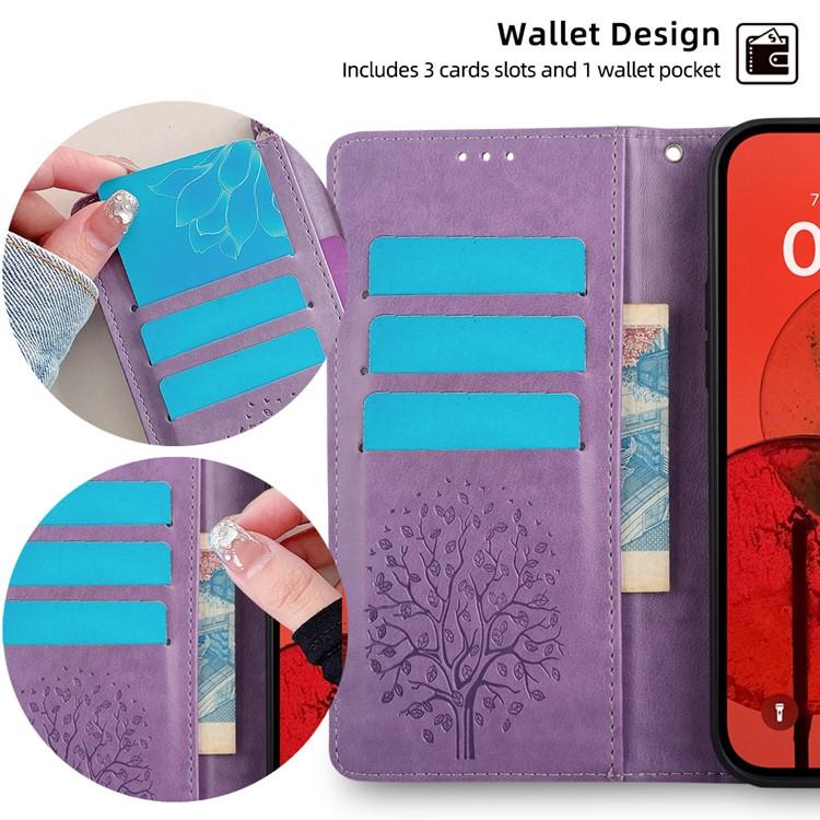 Funda de piel con relieve de árbol y ciervo para Samsung Galaxy S25+ 5G (morada)