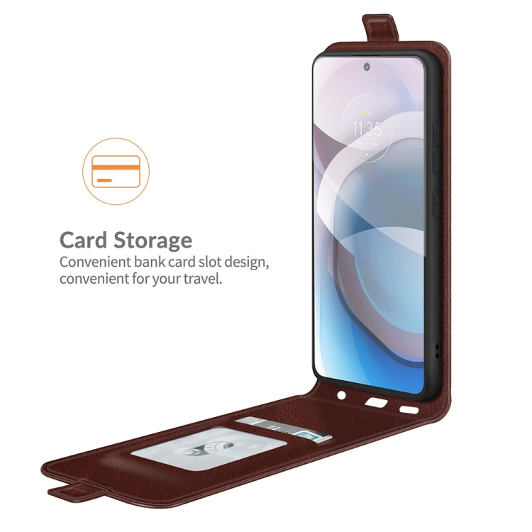 Para MOTOROLA MOTO ONE 5G ACE R64 Funda protectora de cuero vertical de una sola textura con ranuras para tarjeta y marco de fotos (marrón)