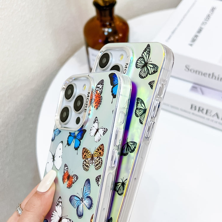 Funda para Teléfono iPhone 15 Mariposa Láser Galvanizada con Correa para Muñeca (Negra) - MOVILSTORE