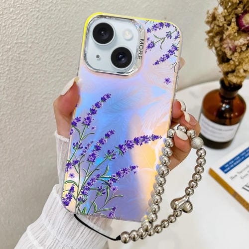 Funda para Teléfono iPhone 15 con Flor Láser Galvanizada y Correa para Muñeca (Lavanda) - MOVILSTORE