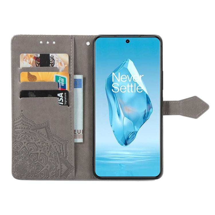 Funda de Cuero con Relieve de Flor de Mandala para OnePlus Ace 3 Pro (Gris)