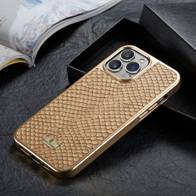 Para iPhone 15 Funda para Teléfono de Pu con Galvanoplastia con Textura de Serpiente Fierre Shann (Blanco) - MOVILSTORE
