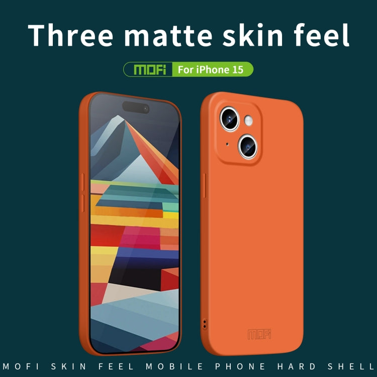 Para iPhone 15 Mofi Qin Series Skin Feel Funda de Silicona con Todo Incluido para Teléfono (Beige) - MOVILSTORE